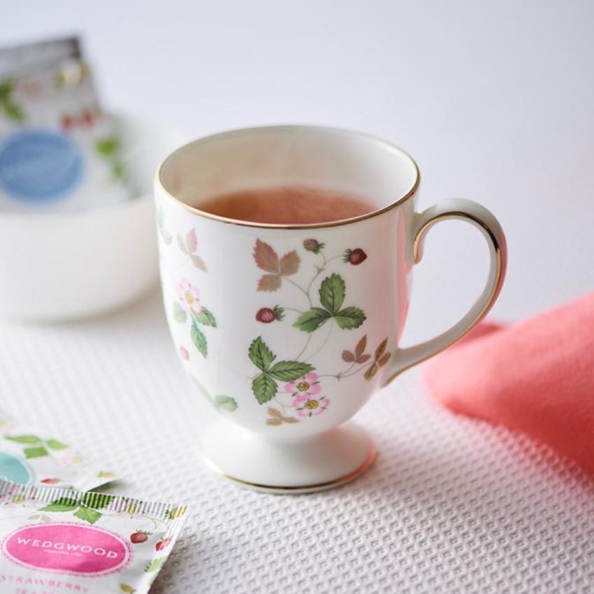 ワイルド ストロベリー マグ（リー） 紅茶付きセット(テーブルウェア)