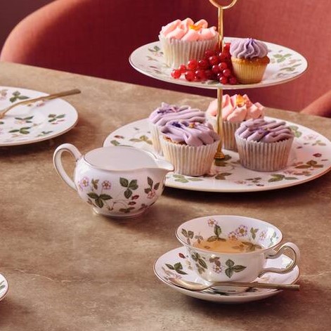 ワイルド ストロベリー クリーマー L|WEDGWOOD公式オンラインショップ