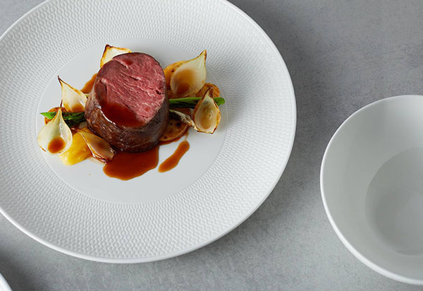 Art of Food – Your plate is the canvas, your food the art.　あなたの一皿は白いキャンバス。いつもの食卓でアートを楽しんで。