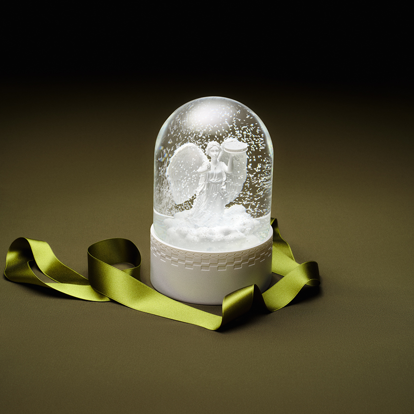 ホリデイ スノーグローブ 2025