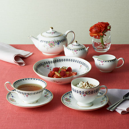 レースピオニー マリアージュボール S Wedgwood Royal Albert Waterford公式オンラインショップ