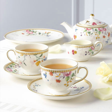 ローズ ゴールド ティーカップ ソーサー リー Wedgwood Royal Albert Waterford公式オンラインショップ